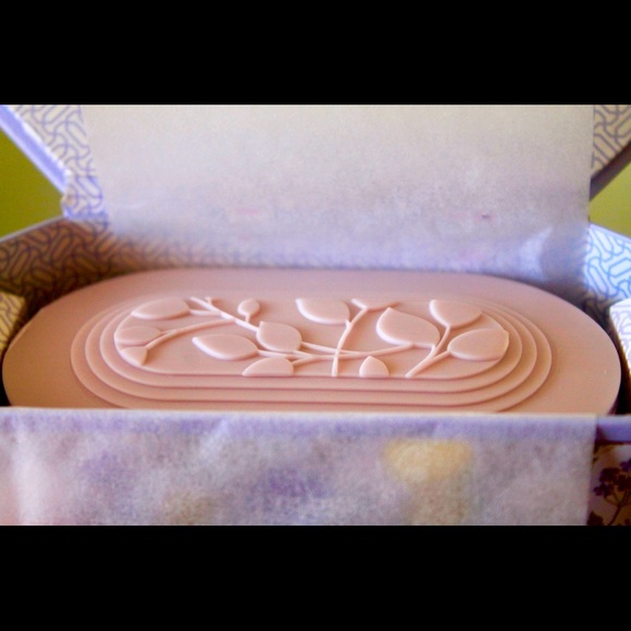 CST COMMONWEALTH SOAPS TOILETRIES FRESH LAVENDER NEW - Picture 2 of 5